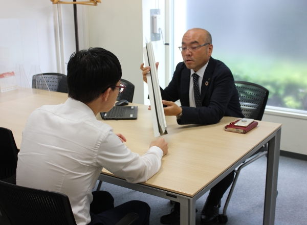 楠木 義正さん  業務風景